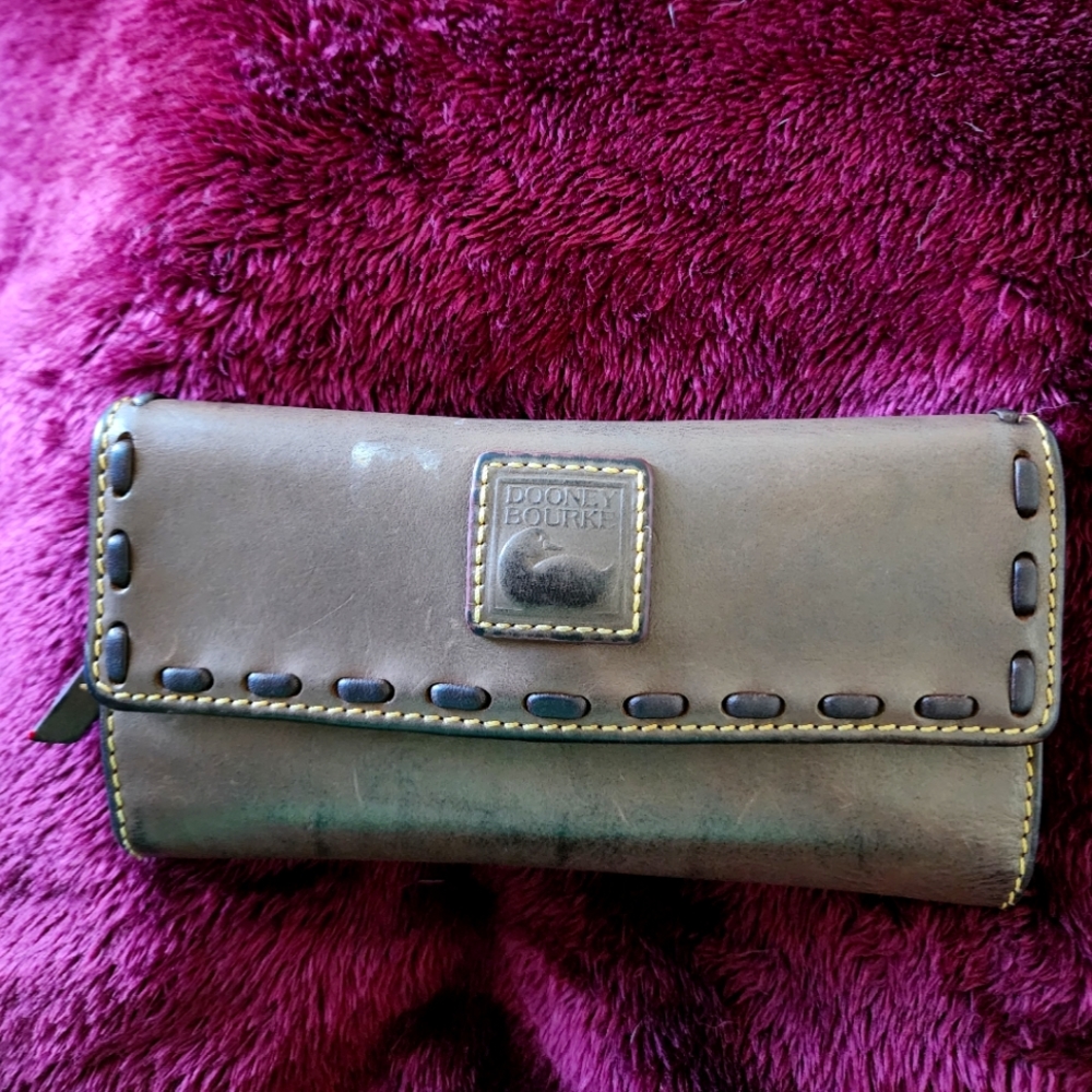 Dooney & Bourke Brown leather long wallet used